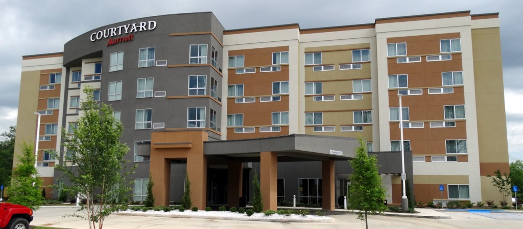 Courtyard by Marriott
	            Hammond, LA .